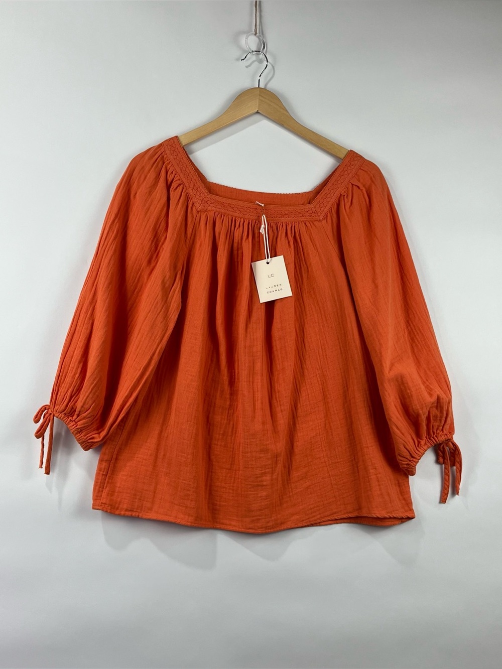 LC Lauren Conrad NWT 100% Cotton Gauze Blouse Puff Sleeve Tie Cuffs Boho S